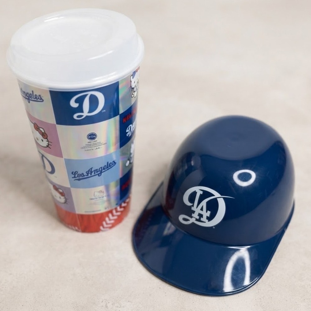 Los Angeles Dodgers Hello Kitty Souvenir Cup & Mini Batting Helmet Bowl Set